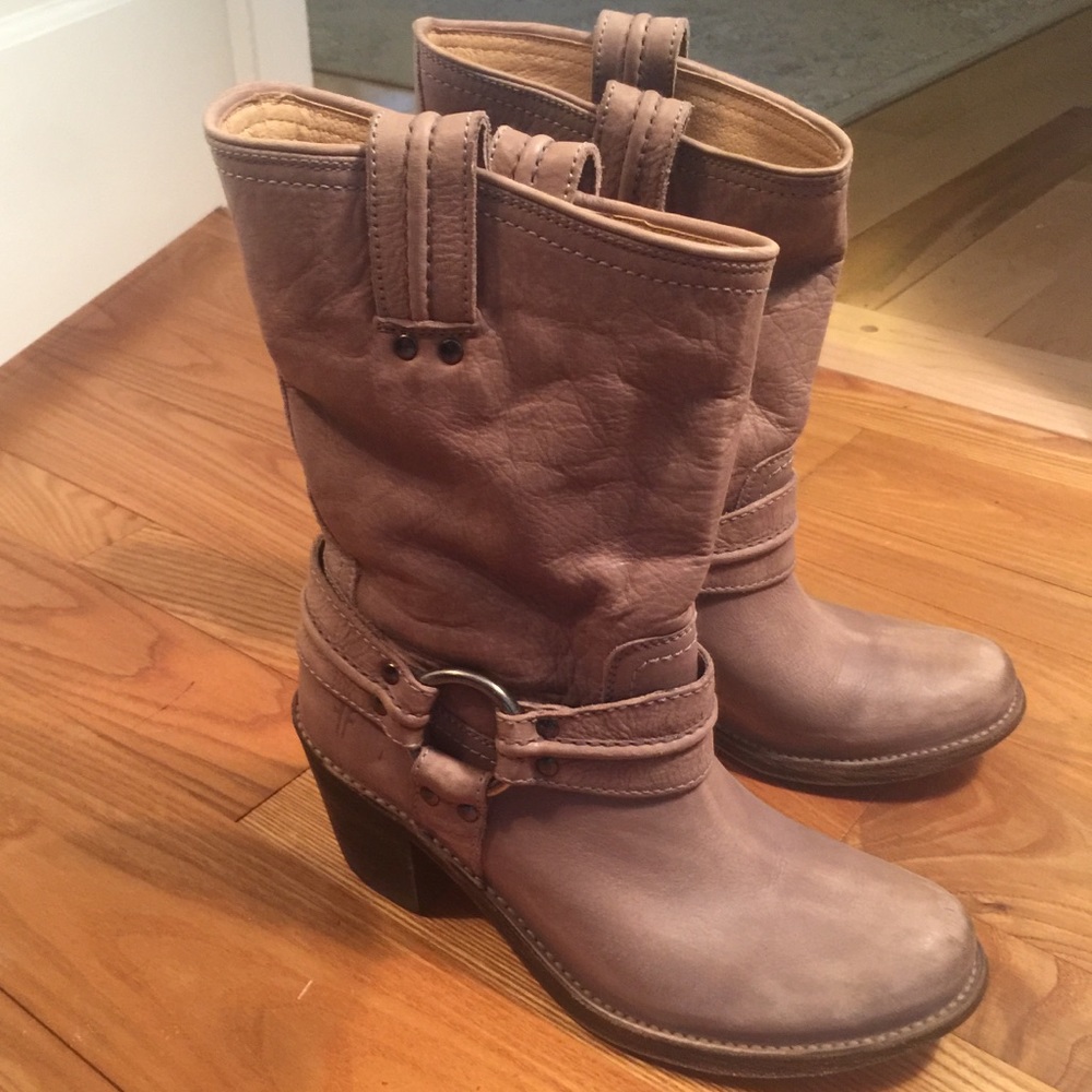 FRYE Carmen Harness Short Boots